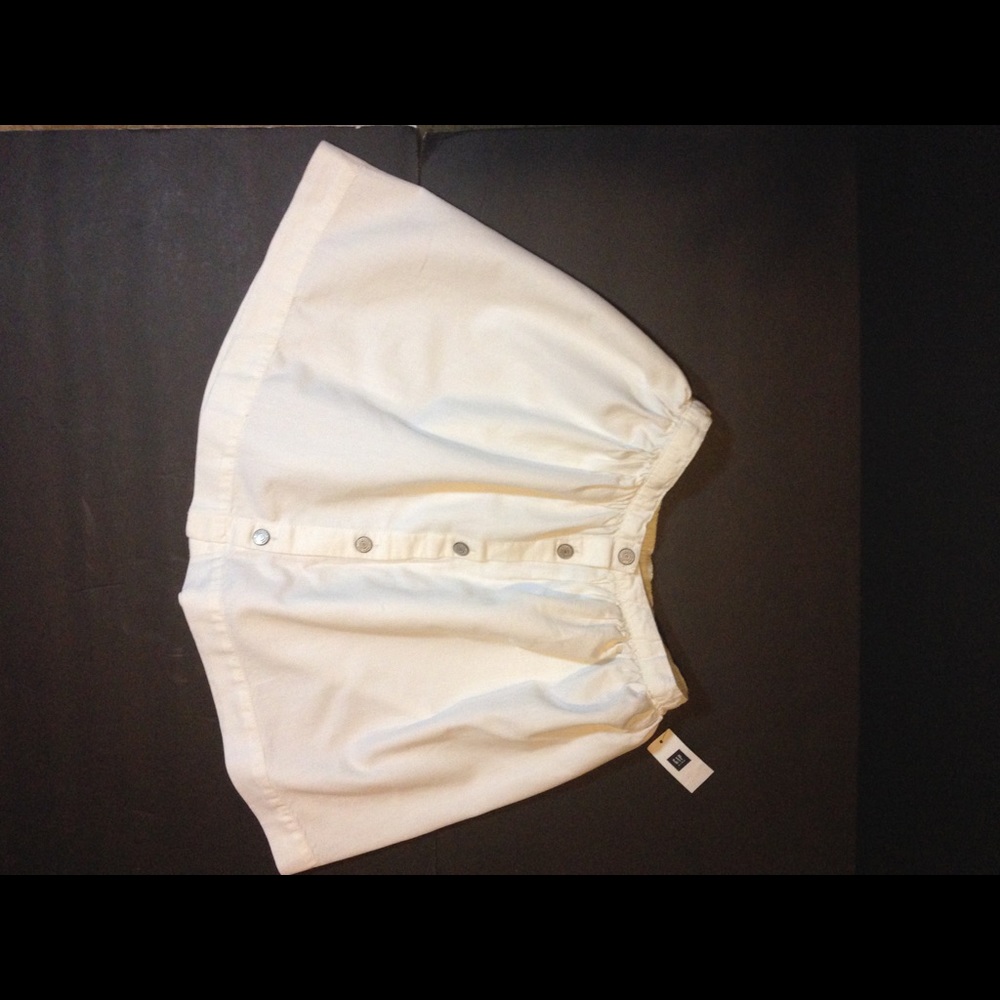Gap mini skirt